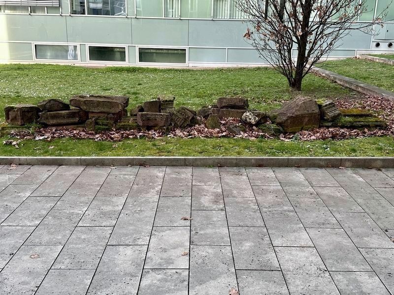 Synagogue remains (outdoors) image. Click for full size.