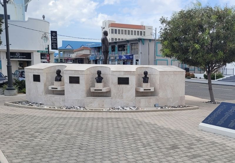 The view of the marker (left) and statue along the street image. Click for full size.