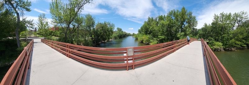 Friendship Bridge. Click for full size. Friendship Bridge image. Click for full size.