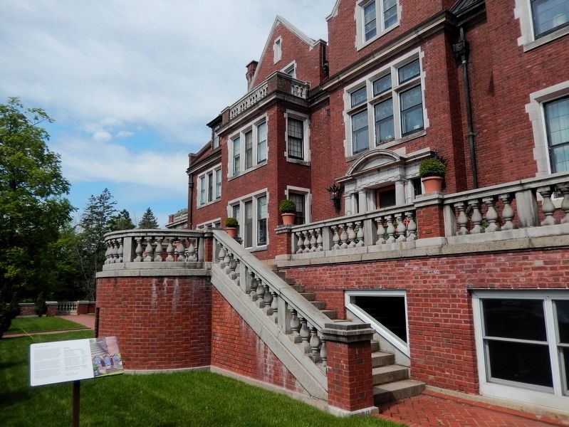 Glensheen Restoration Marker. Click for full size. Glensheen Restoration Marker image. Click for full size.