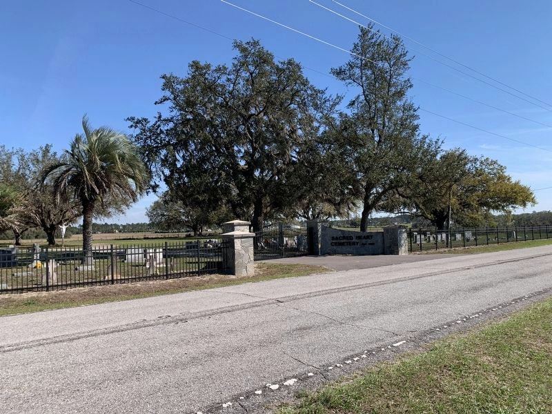 Sacred Heart Cemetery. Click for full size. Sacred Heart Cemetery image. Click for full size.