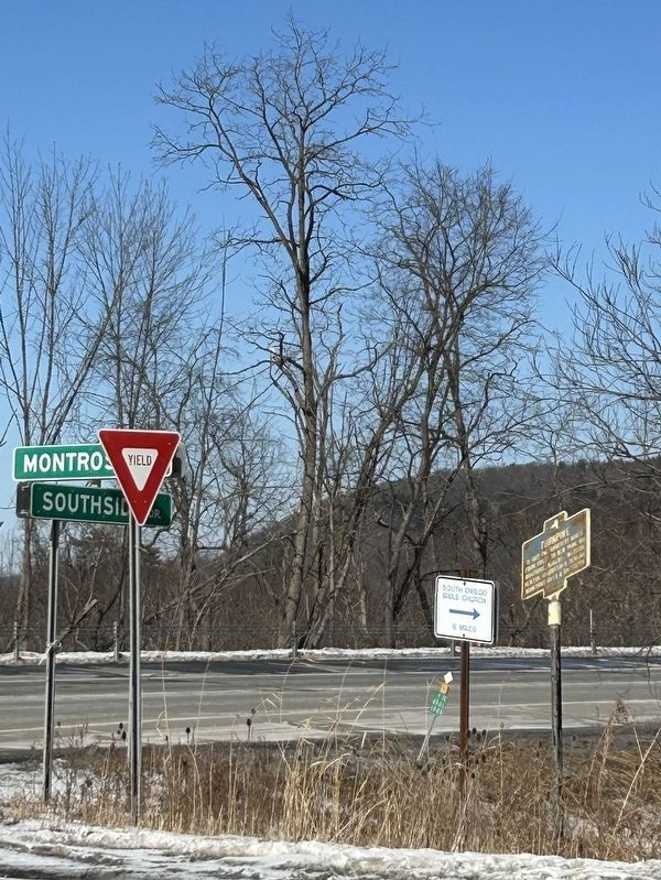 Turnpike Marker image. Click for full size.