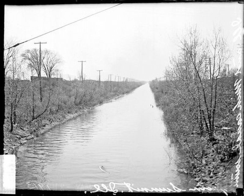 I&M Canal near Summit, Illinois (1913). Click for full size. I&M Canal near Summit, Illinois (1913) image. Click for full size.
