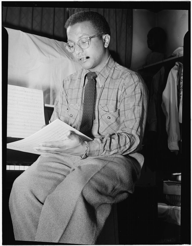 Portrait of Billy Strayhorn, New York, N.Y., between 1946 and 1948 image. Click for more information.