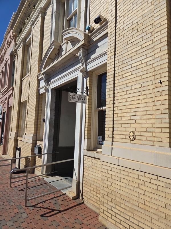 Citizens & Southern National Bank plaque to the right of the front entrance. Click for full size. Citizens & Southern National Bank plaque to the right of the front entrance image. Click for full size.