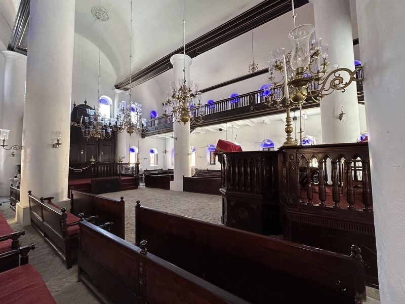 Mikve Israel - Emanuel Marker - interior of synagogue. Click for full size. Mikve Israel - Emanuel Marker - interior of synagogue image. Click for full size.