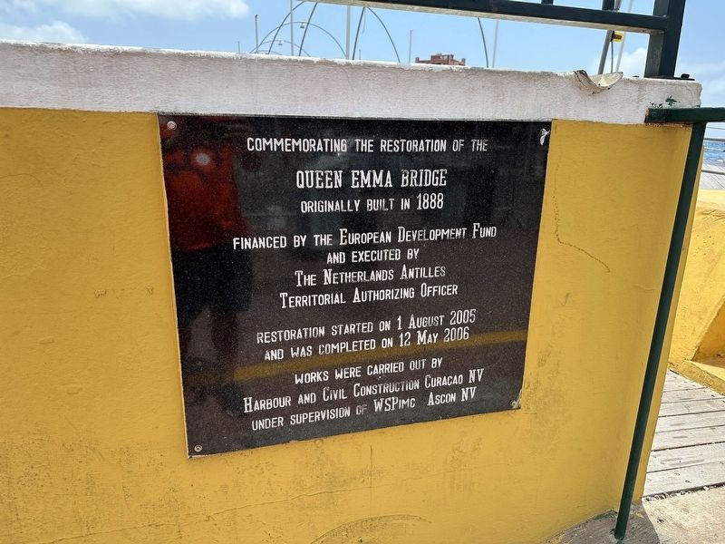 Queen Emma Bridge Marker image. Click for full size.