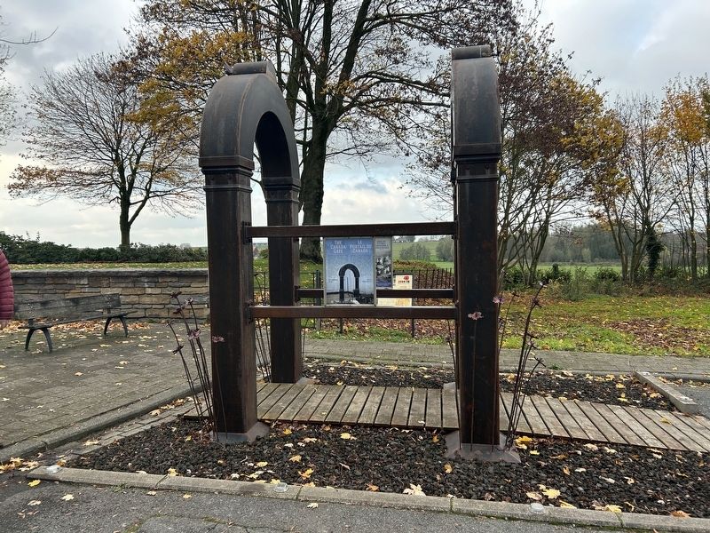 The Canada Gate Marker image. Click for full size.
