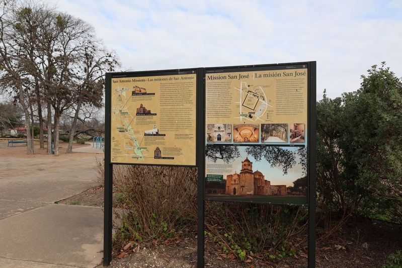 San Antonio Missions Las misiones de San Antonio Marker image. Click for full size.