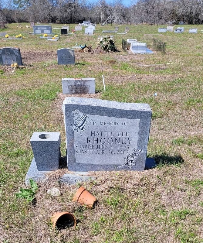 Hattie Rhooneys gravestone. Click for full size. Hattie Rhooneys gravestone image. Click for full size.