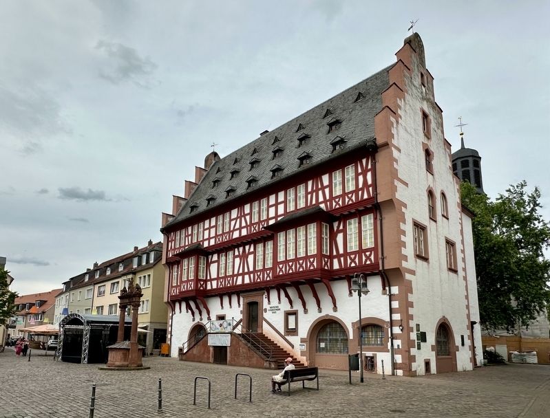 The Hanau �Foot� and Fountain of Justice� image. Click for full size.