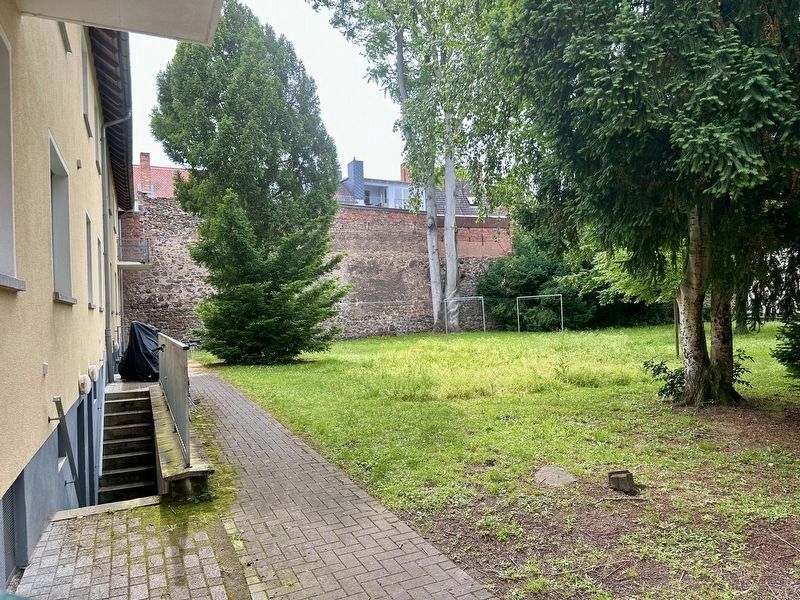 Stadtmauer / City Wall - remnants of the wall. Click for full size. Stadtmauer / City Wall - remnants of the wall image. Click for full size.