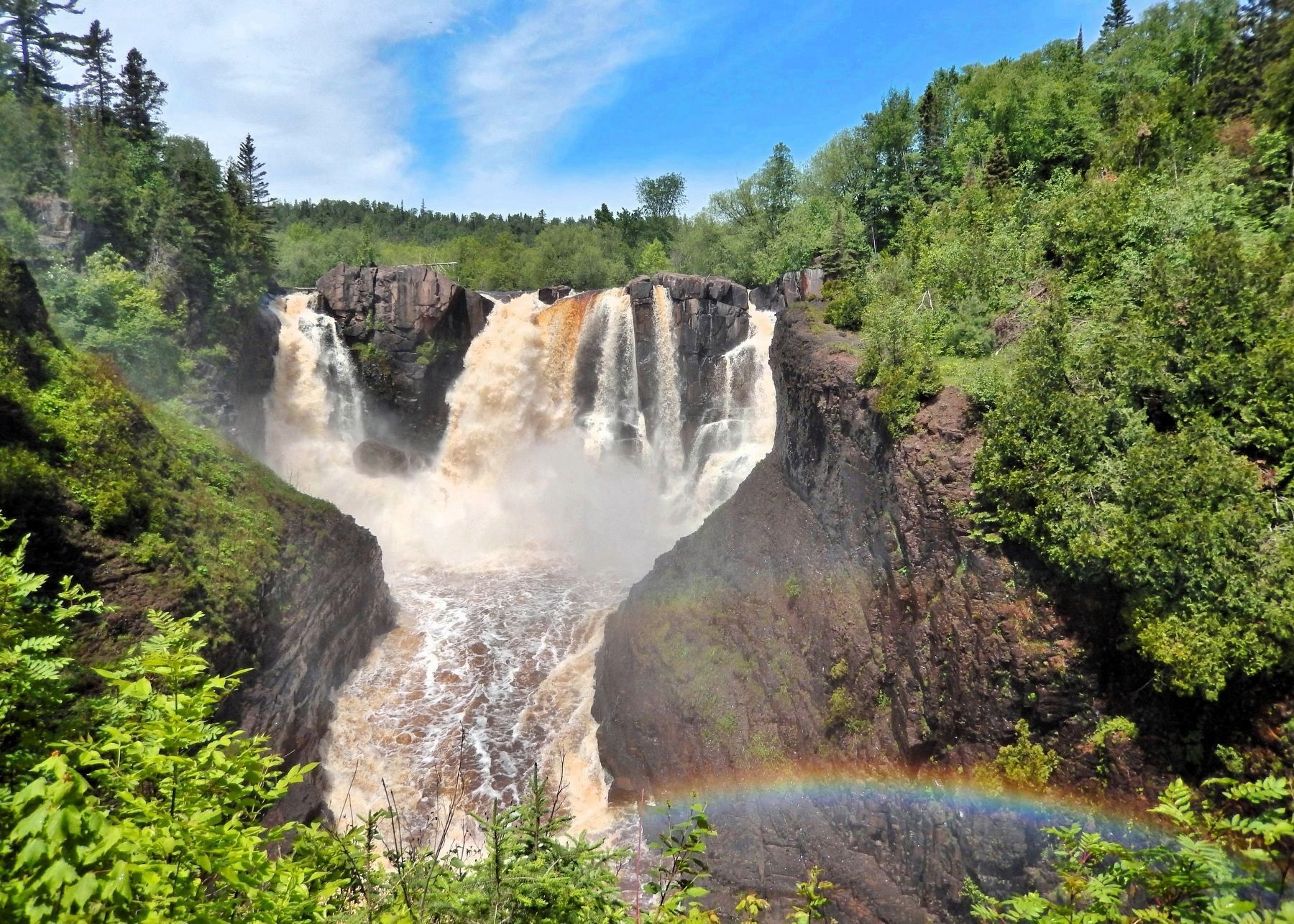 High Falls of the Pigeon River. Click for full size. High Falls of the Pigeon River image. Click for full size.