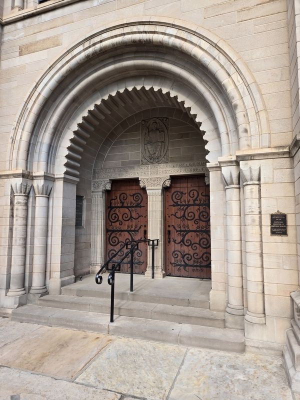 Shove Memorial Chapel Marker to the right of the sanctuary entrance. Click for full size. Shove Memorial Chapel Marker to the right of the sanctuary entrance image. Click for full size.