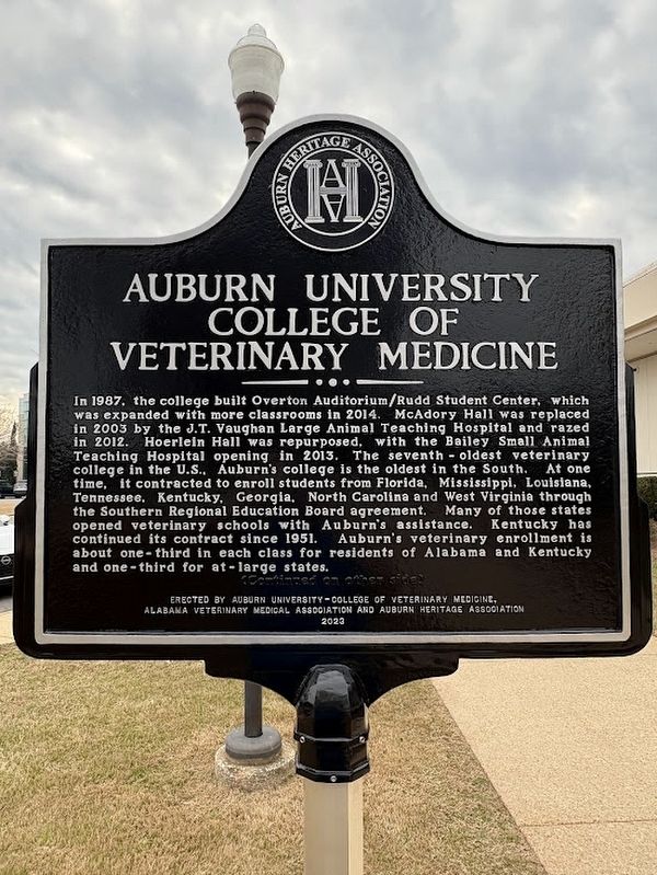 Auburn University College of Veterinary Medicine Marker image. Click for full size.
