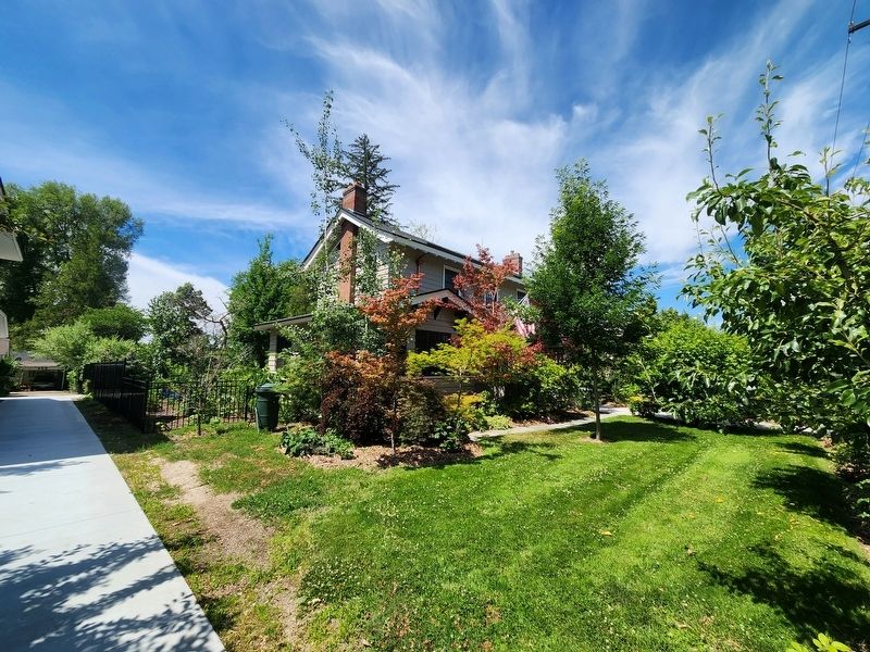 Julia Davis House image. Click for full size.