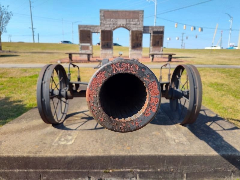 Cannon at the Pike County Veterans Memorial image. Click for full size.