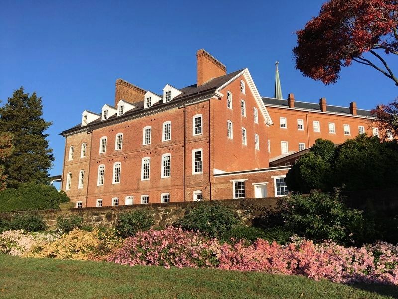The Charles Carroll House image. Click for full size.