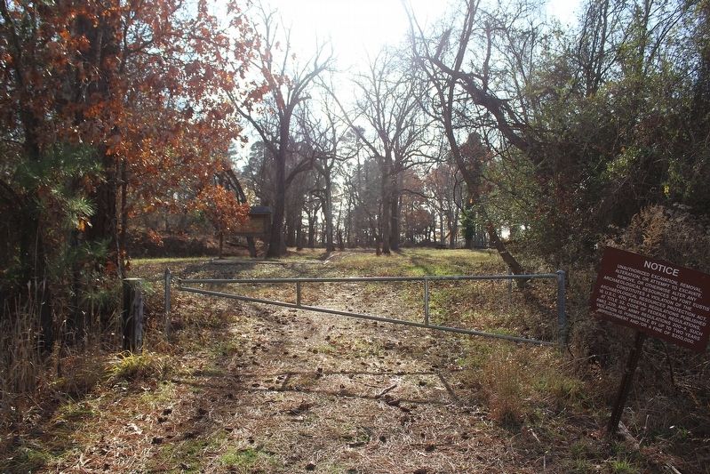 Entrance to Fort Crafford image. Click for full size.