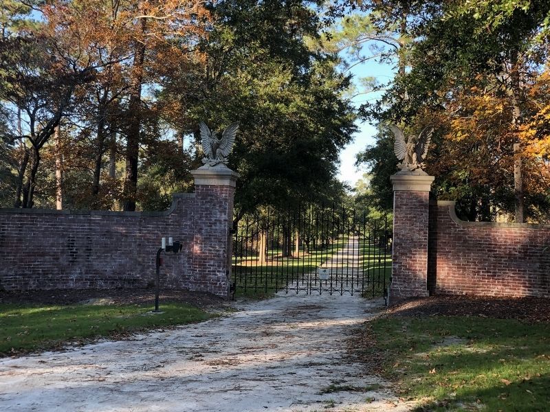 Orton Plantation entrance image. Click for full size.