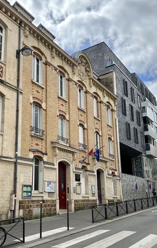 Rue Olivier de Serres Deported Jewish Students Memorial - wide view. Click for full size. Rue Olivier de Serres Deported Jewish Students Memorial - wide view image. Click for full size.