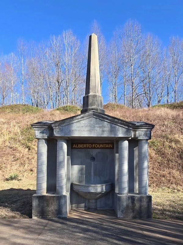 Replica Alberto Fountain image. Click for full size.
