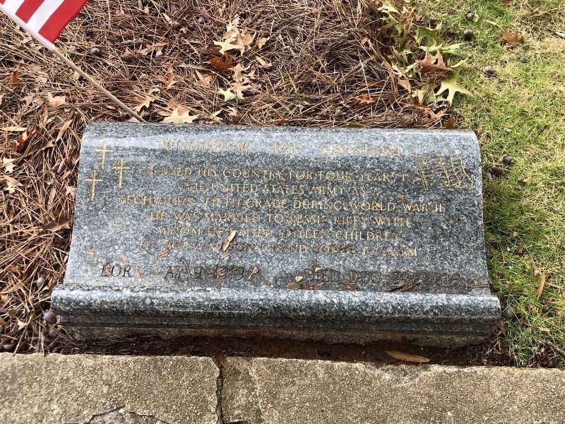 Woodrow �Tap� Gresham Memorial image. Click for full size.