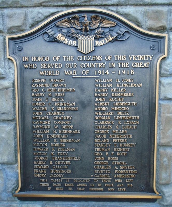 World War Memorial image. Click for full size.
