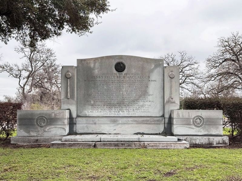 Henry Frederick MacGregor Monument Front View image. Click for full size.