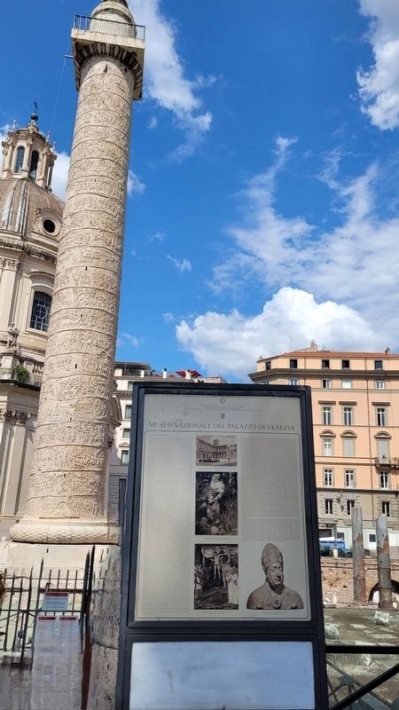 The marker is located in front of Trajan's Column image. Click for full size.