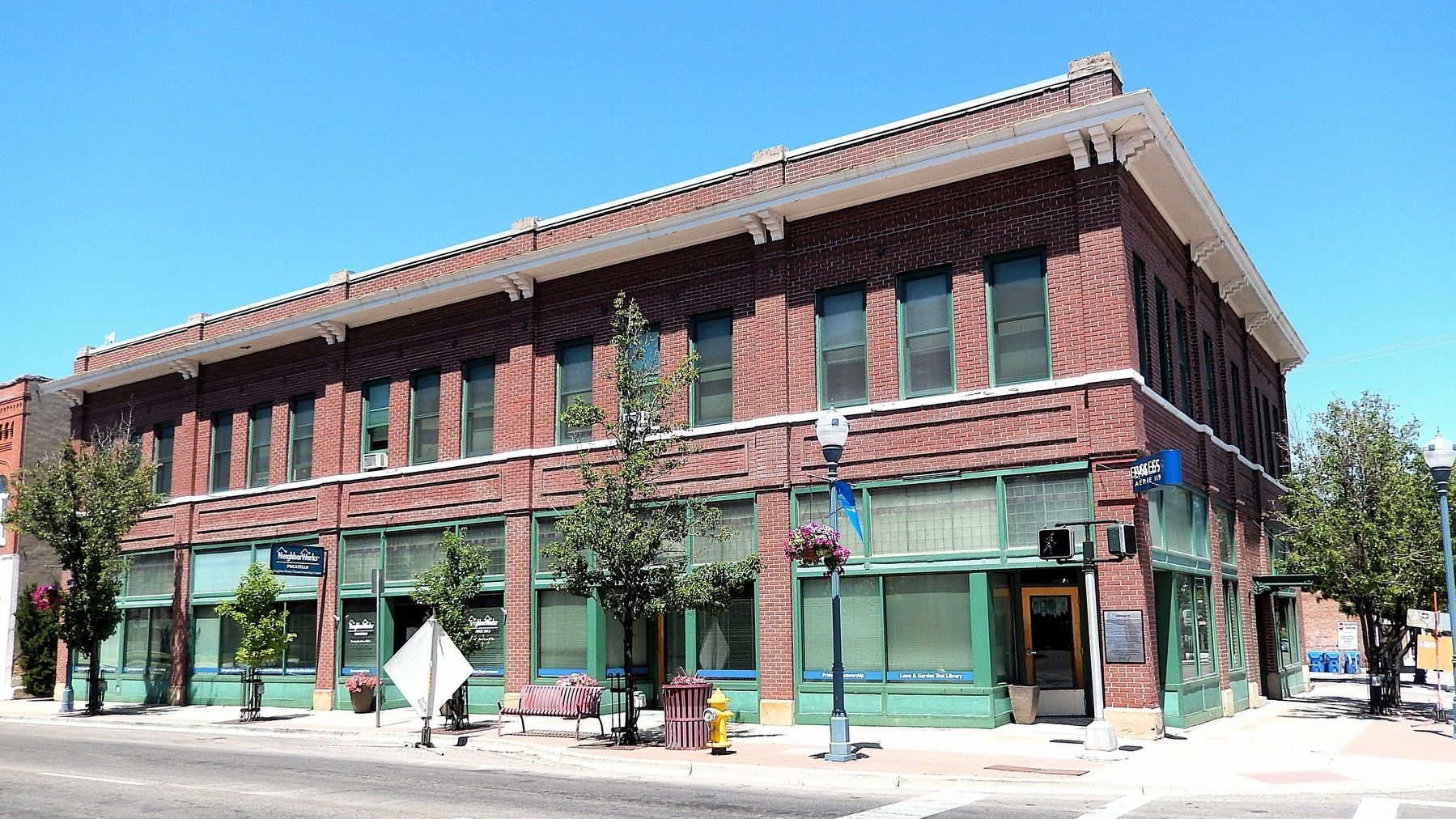 Eagles Aerie 119 (<i>southwest elevation</i>) image. Click for full size.