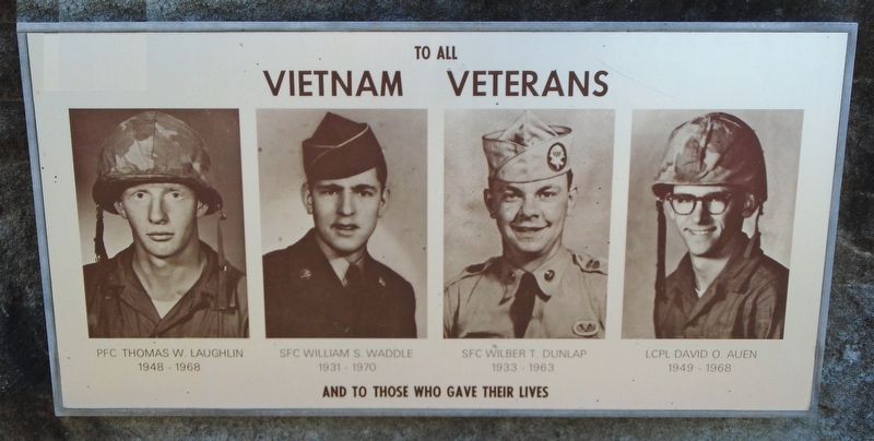 Vietnam War Memorial image. Click for full size.