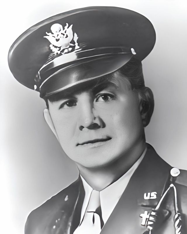 Captain George L. Fox. Click for full size. Captain George L. Fox image. Click for full size.