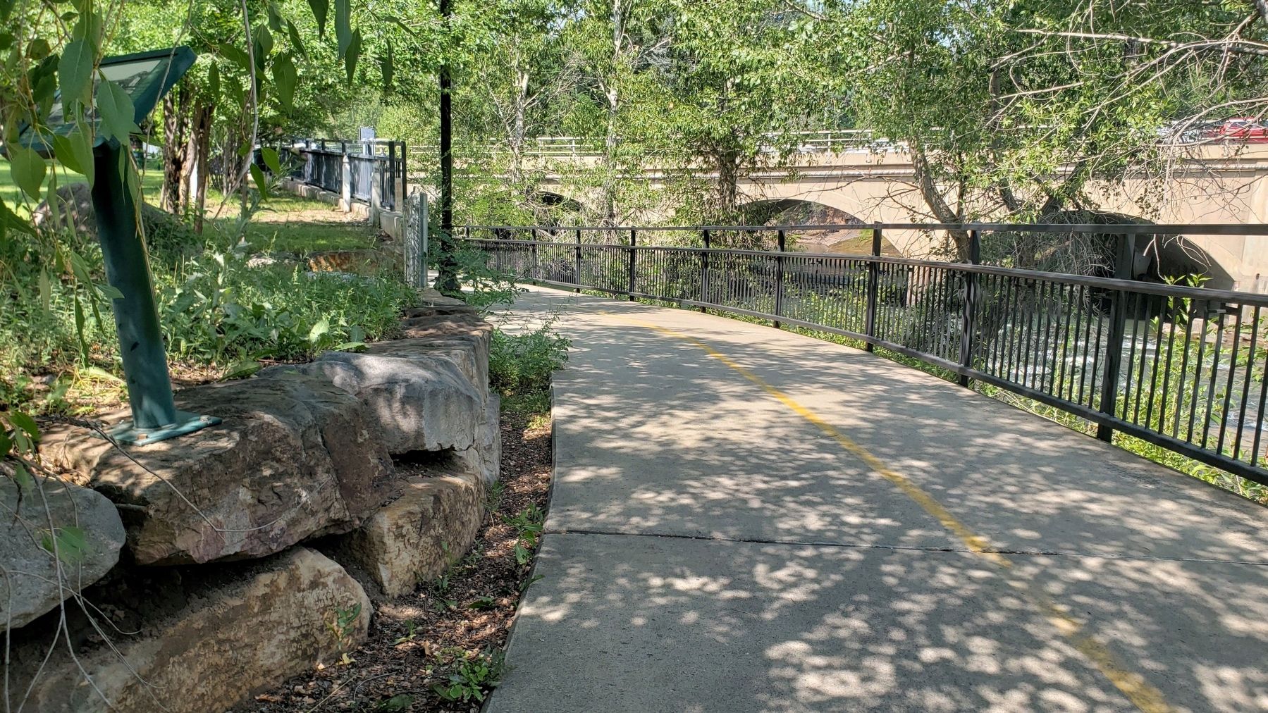 Main Avenue Bridge image. Click for full size.