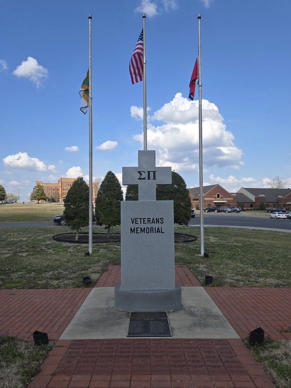 Full view of Sigma Pi Veterans Memorial image. Click for full size.