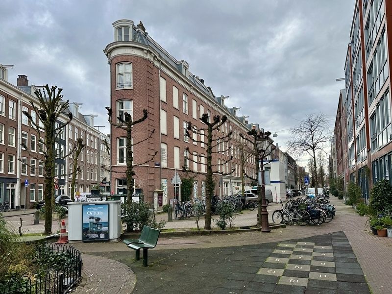 Cake Wedge - Quellijnstraat side. Click for full size. Cake Wedge - Quellijnstraat side image. Click for full size.