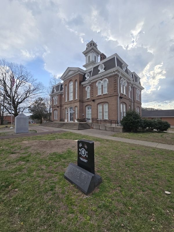 Smith County September 11 Monument. Historic Smith County Court House is in the background. image. Click for full size.