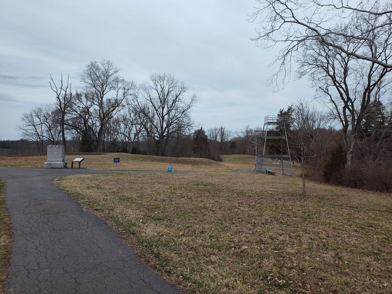 What Is An Effigy Mound? Marker image. Click for full size.