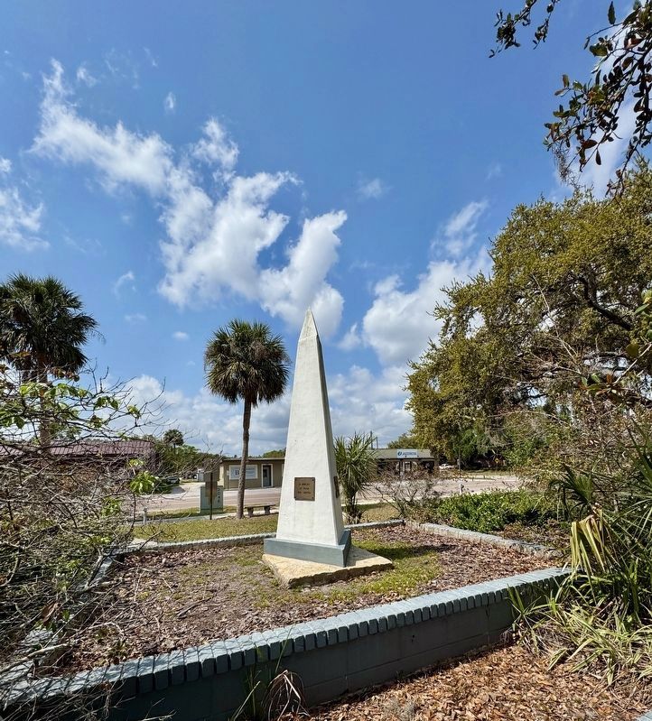 Lutz Veterans Memorial image. Click for full size.
