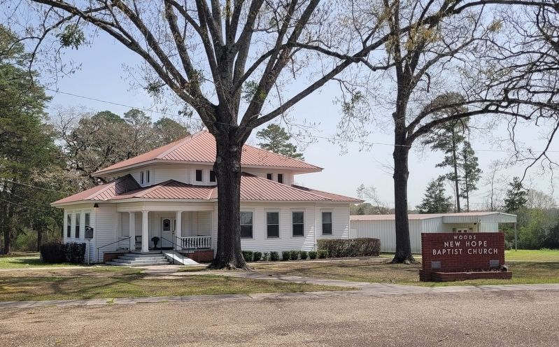 Woods New Hope Baptist Church image. Click for full size.