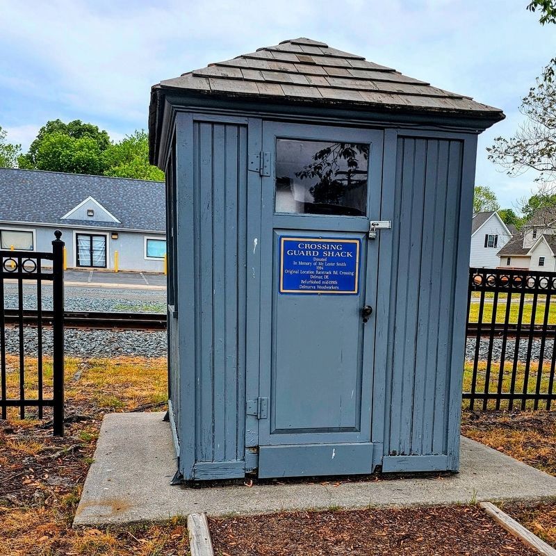 Crossing Guard Shack image. Click for full size.