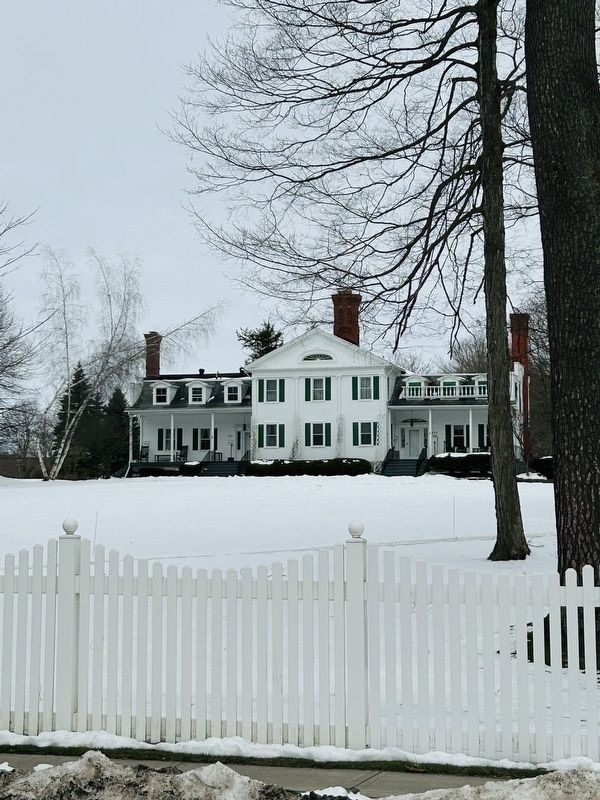 Home across the street from memorial. image. Click for full size.