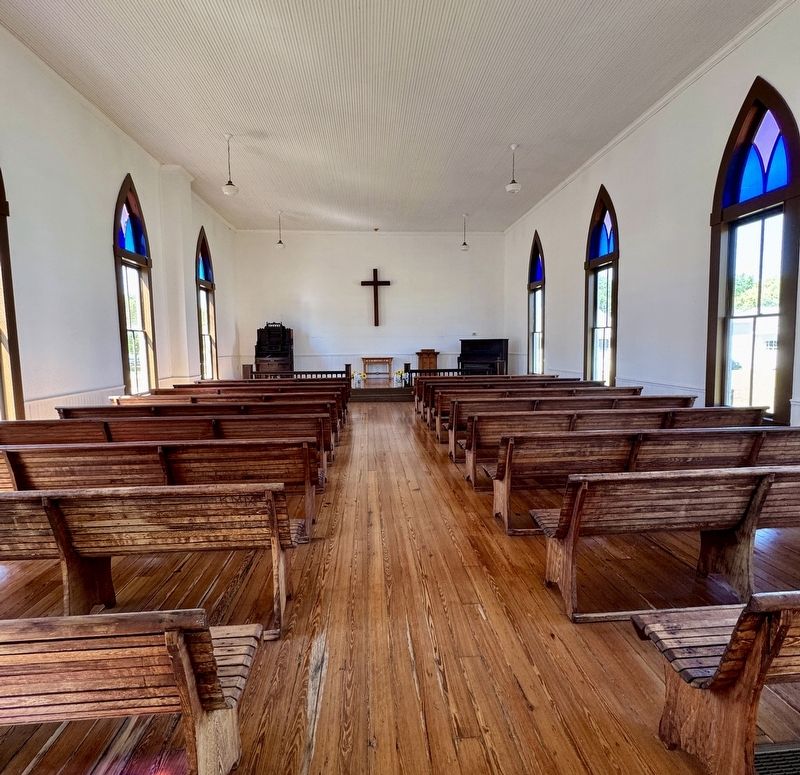 Homeland Methodist Church interior image. Click for full size.