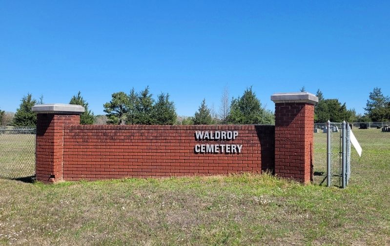 Waldrop Cemetery. Click for full size. Waldrop Cemetery image. Click for full size.