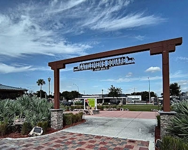 Cattleman�s Square Entrance image. Click for full size.