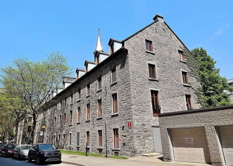 L'Ancien Hôpital General des Sœurs Grises/The Grey Nuns' Hospital (<i>southeast elevation</i>). Click for full size. L'Ancien Hôpital General des Sœurs Grises/The Grey Nuns' Hospital (<i>southeast elevation</i>) image. Click for full size.