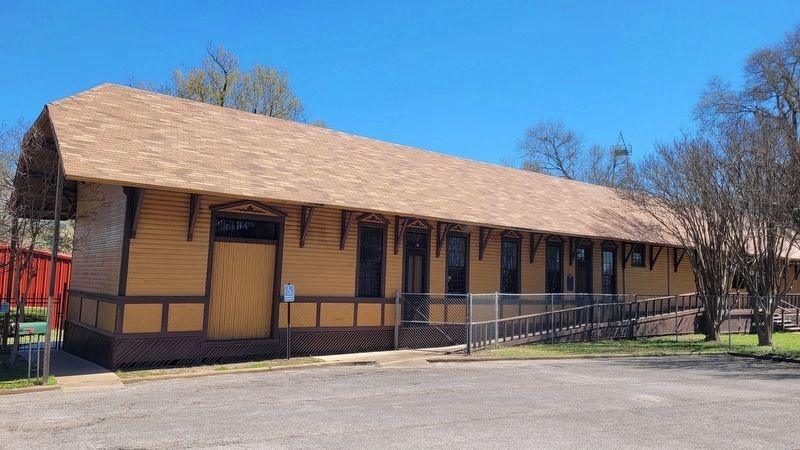 The Henderson Depot Marker image. Click for full size.