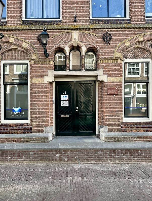 Voormalige Postkantoor / Former Post Office Marker - wide view image. Click for full size.