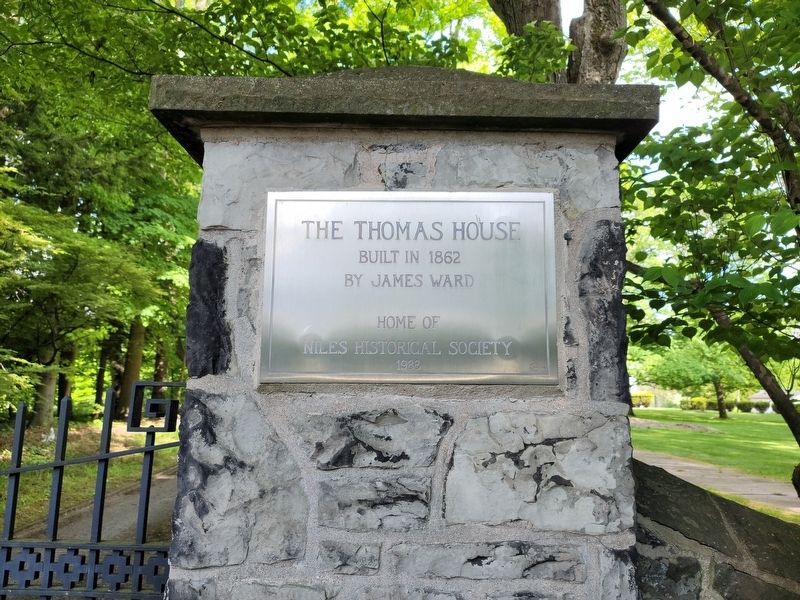 The Ward-Thomas House/The Wards and Thomases Marker image. Click for full size.