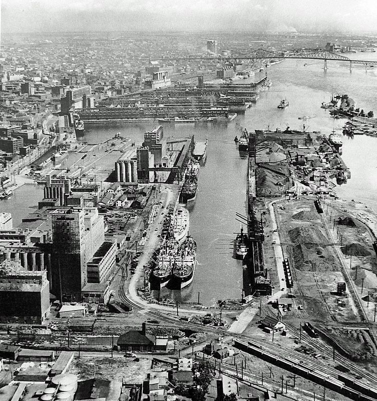 Marker detail: Aerial view of Montreal Harbour, about 1945. Click for full size. Marker detail: Aerial view of Montreal Harbour, about 1945 image. Click for full size.